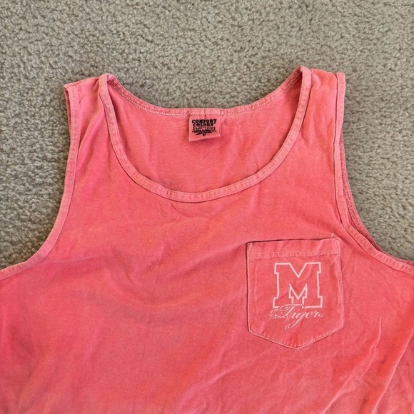 Comfort Colors, Neon Pink Mizzou Tank Top, Size Medium - Picture 2 of 6
